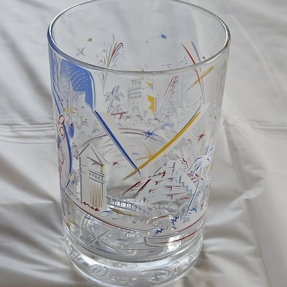 McDonald's Walt Disney World Mickey Mouse Glass Epcot 25th Anniversary